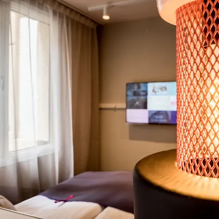 スカンディック カール ヨハン 3*