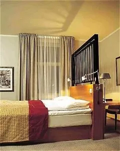 スカンディック カール ヨハン オスロ